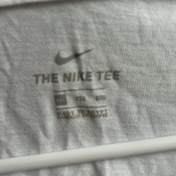 NIKE Womens plus t shirt like new - Picture 4 of 4